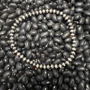 Native American Sterling silver 4mm Navajo pearl stretch bracelet